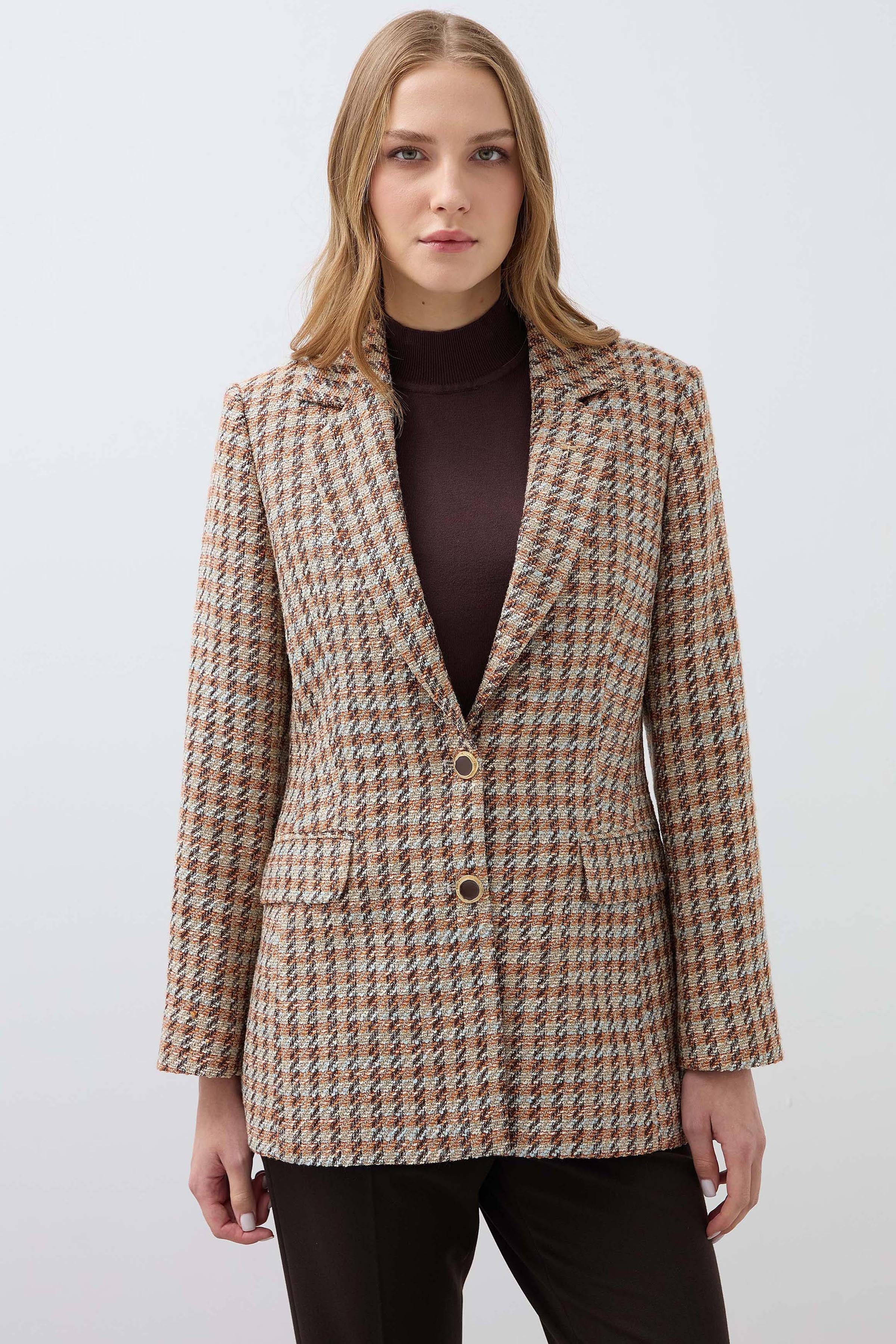 Mono Collar Plaid Jacket - Tan