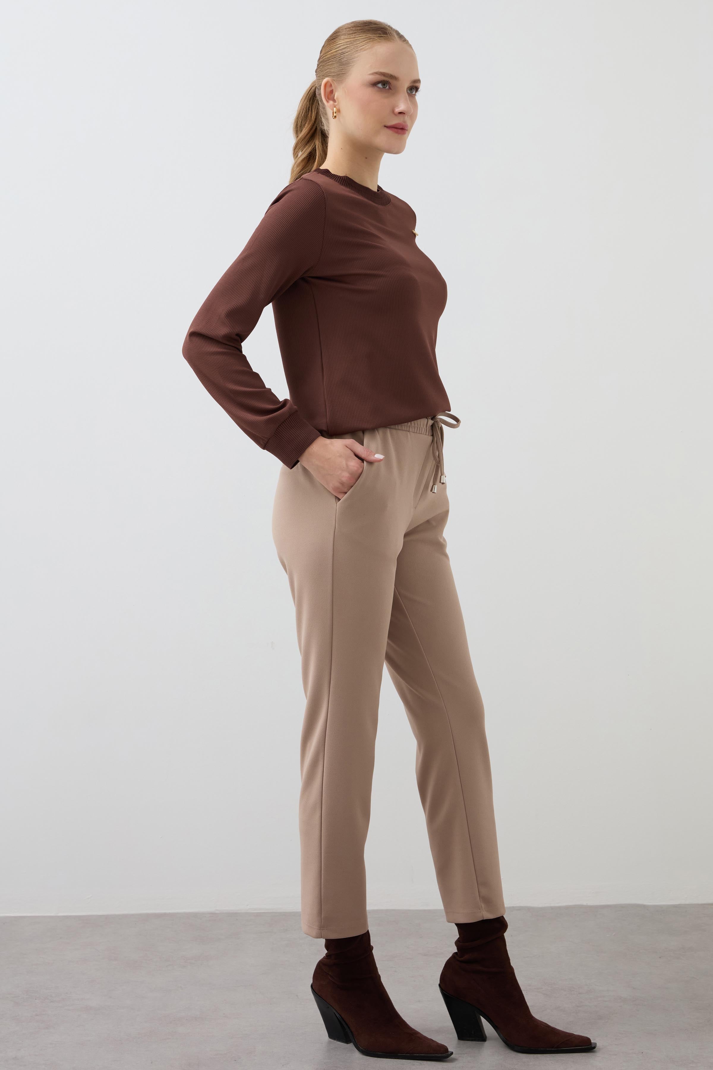 Carrot Pants - Beige