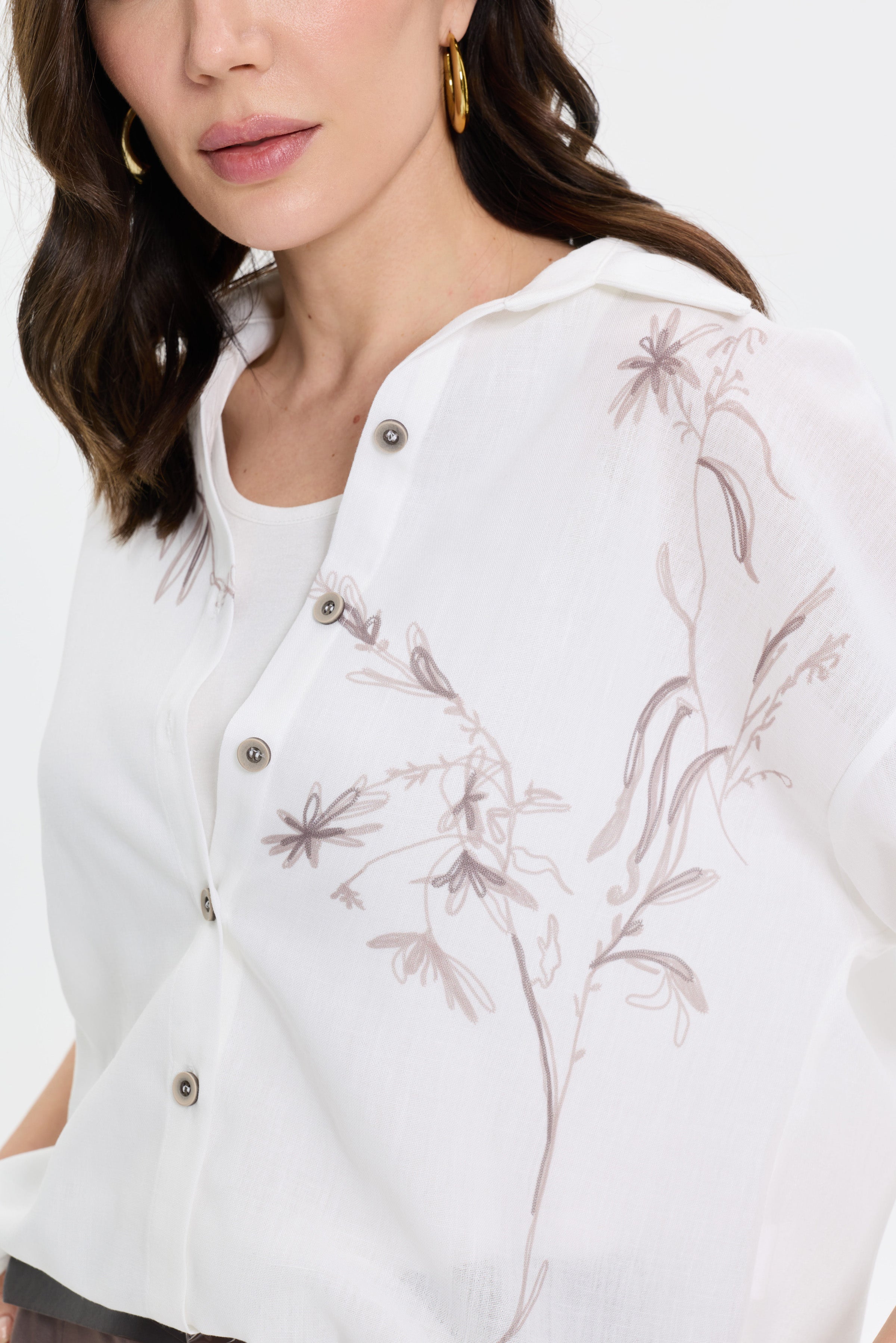 Beyaz İnce Nakış Detaylı Gömlek - Bej