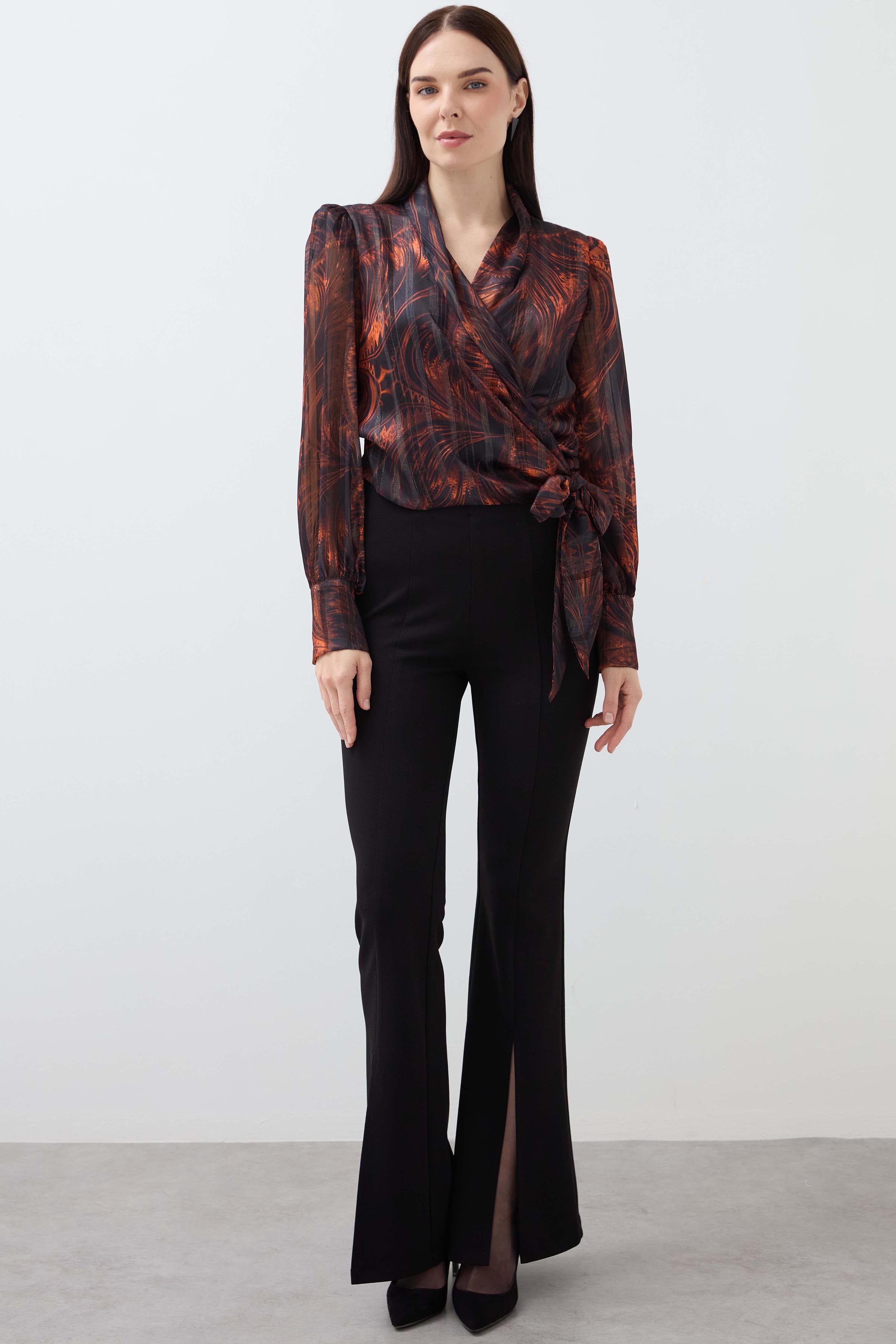 Slit Bell-bottom Trousers - Black