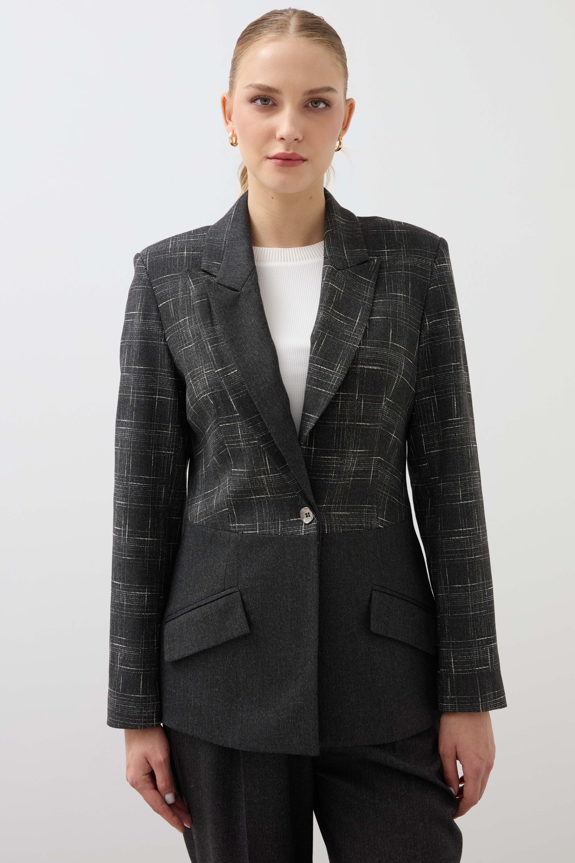 Swallow Collar Garnished Jacket - Anthracite