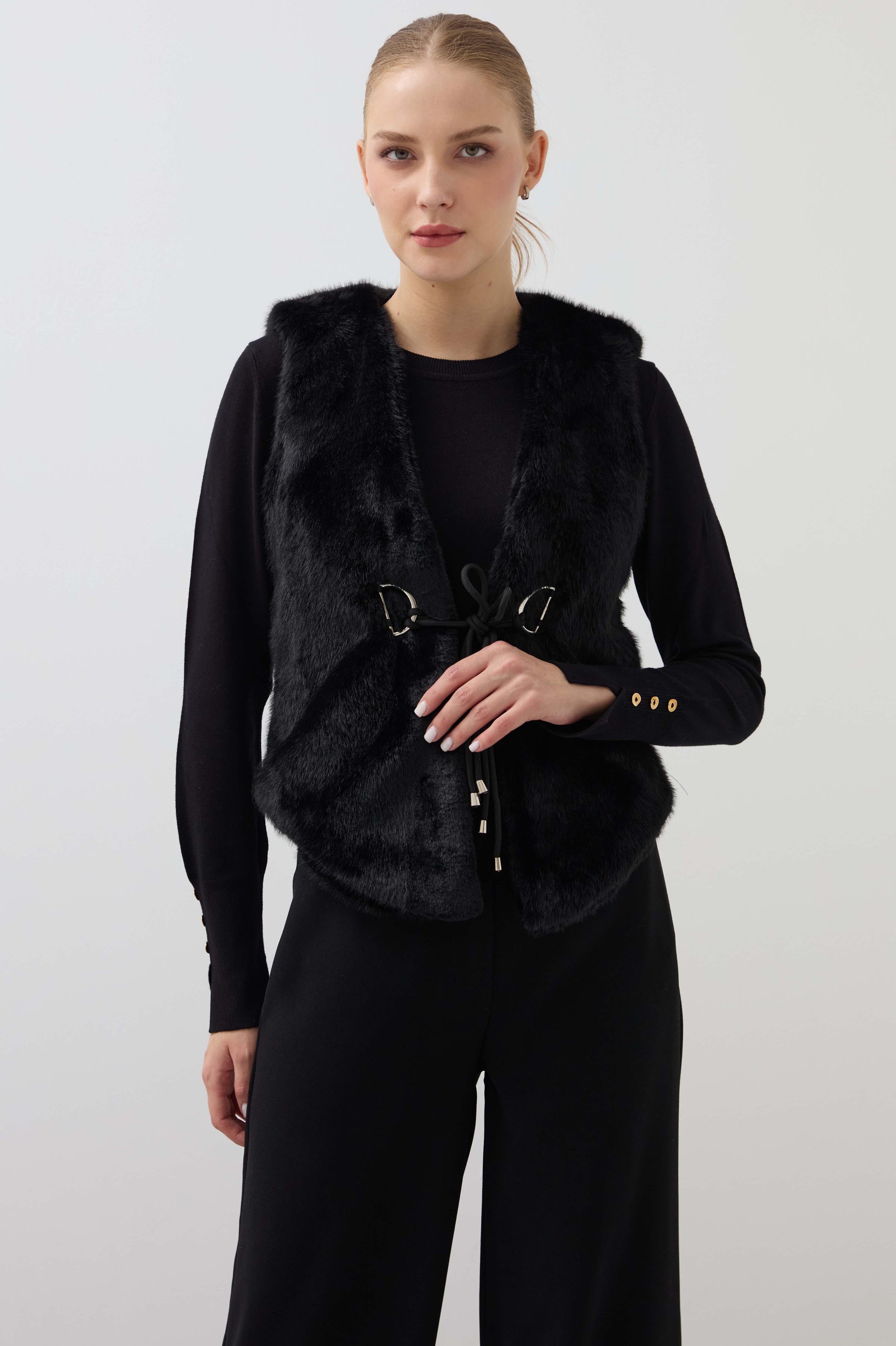 Short Fur Vest - Black