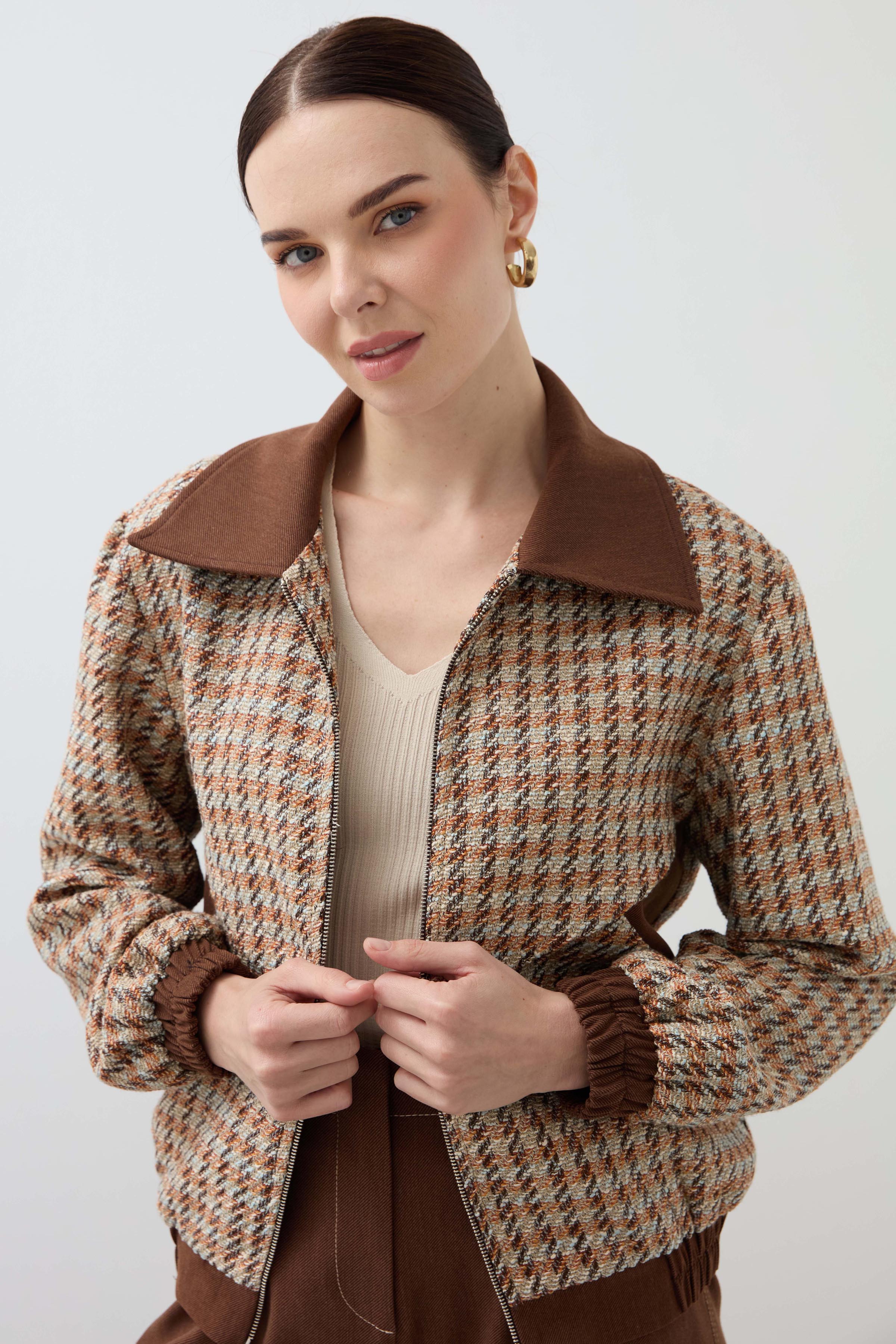 Cep Detaylı Fermuarlı Yakalı Mont - Taba